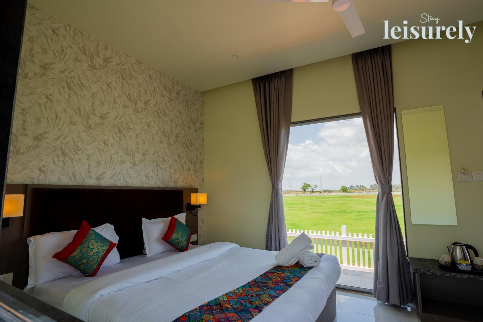 Stay Leisurely - Pavilion By The Hills, Lonavala - Stadium View Rooms Exterior photo